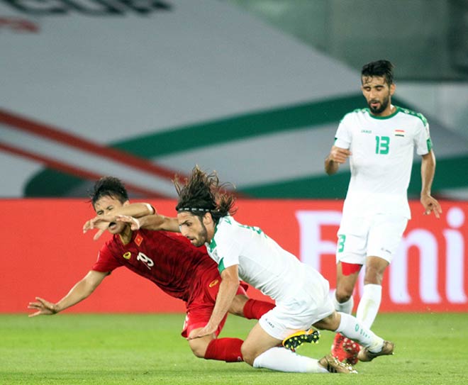 ĐT Việt Nam nén đau đấu Iraq: Duy Mạnh đổ máu, Quang Hải hứng đòn - 4