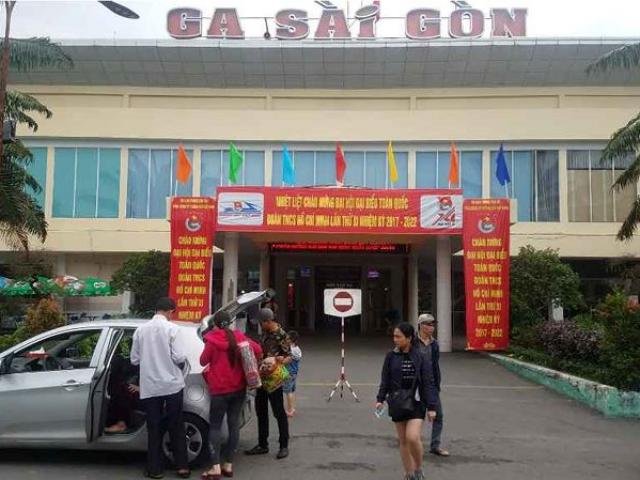 Pháp luật - Bảo vệ ga biến mất cùng tiền và xe của khách đã ra trình diện công an