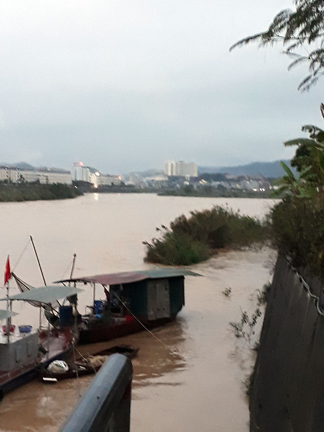 Lào Cai xuất hiện lũ lớn chưa từng có giữa mùa đông - 2