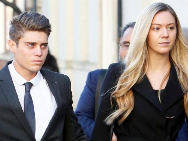 Thể thao - SAO thể thao lén "vui vẻ" với tình một đêm của đồng đội: Cú lừa đau đớn