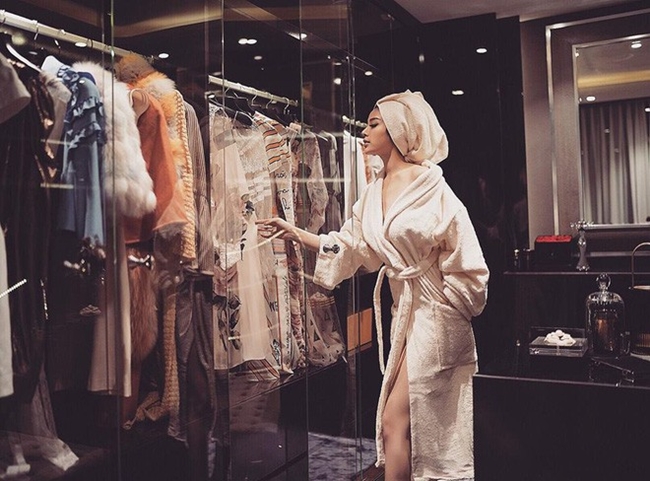 Cựu hot girl Hà thành cho biết, vì bị tiếng &#34;ăn bám&#34; ông xã giàu có nên cô quyết tâm gây dựng sự nghiệp riêng.