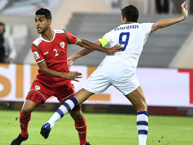 Asian Cup, Uzbekistan - Oman: ”Người nhện” xuất thần & thẻ đỏ cứu thua