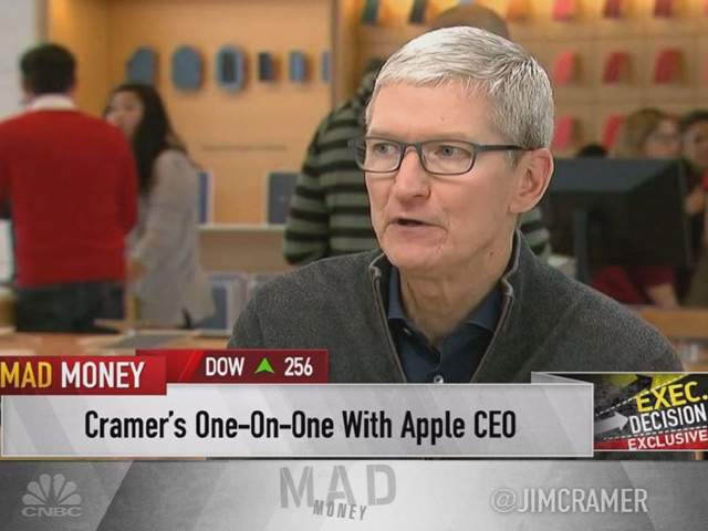 CEO Apple – Tim Cook nói gì giữa “tâm bão”?