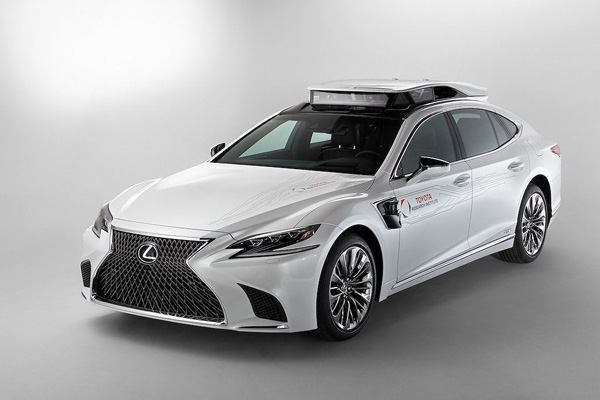 Xế sang Lexus LS 500h được trang bị "tài xế ảo" tự lái - 2
