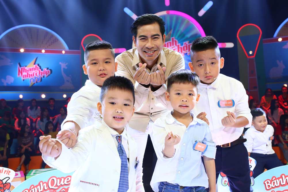 Cô bé 4 tuổi với khuôn mặt &#34;bất biến&#34; khiến Trấn Thành dở khóc dở cười - 5