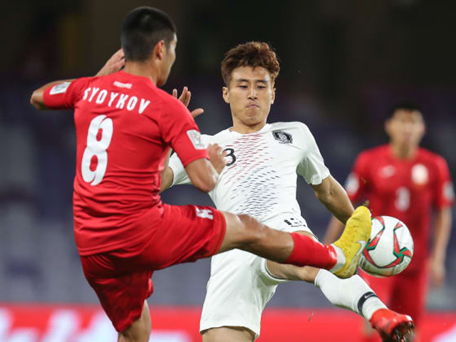 Bóng đá - Asian Cup, Hàn Quốc - Kyrgyzstan: Khung thành "ma ám", đánh đầu quyết định