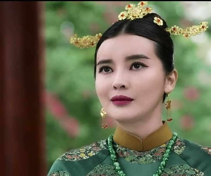 Cao Thái Hà gây bất ngờ trong phim Việt được ví như &#34;Diên Hi công lược&#34; - 4