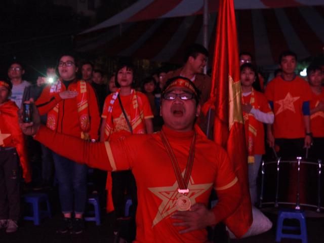 Tin tức trong ngày - "Cơn lốc áo đỏ" tại quê nhà tiếp lửa tuyển Việt Nam trong trận "đại chiến" Asian Cup