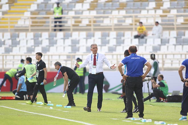 Căng thẳng ĐT Việt Nam – Iran, ông Park suýt &#34;đấu&#34; với thầy Ronaldo - 1