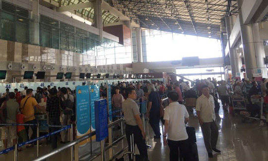 Hạn chế người đưa tiễn tại sân bay Nội Bài - 1