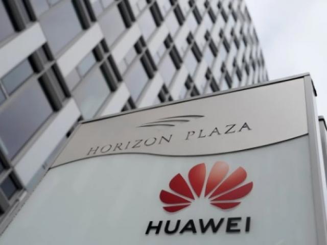 Động thái bất ngờ của Huawei sau khi giám đốc thứ hai bị bắt giữ