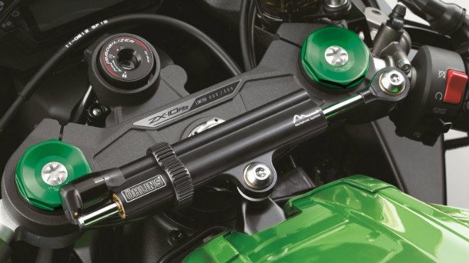 Đánh giá 2019 Kawasaki Ninja ZX-10R: Uy lực như sấm sét - 4
