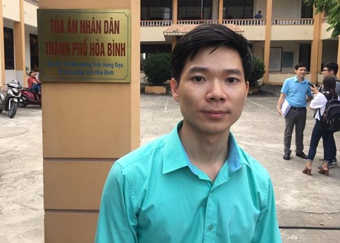 Bác sỹ Hoàng Công Lương quyết tâm có mặt tại tòa vào ngày mai - 1