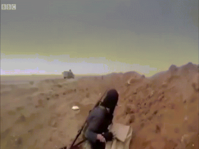 Giờ phút cuối cùng của khủng bố IS trước trận đánh quyết định ở Syria