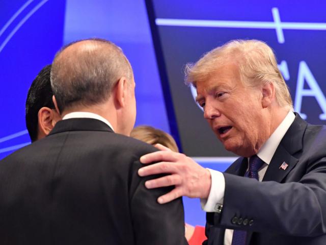 Thế giới - Trump dọa phạt nặng đồng minh nếu tấn công người Kurd ở Syria