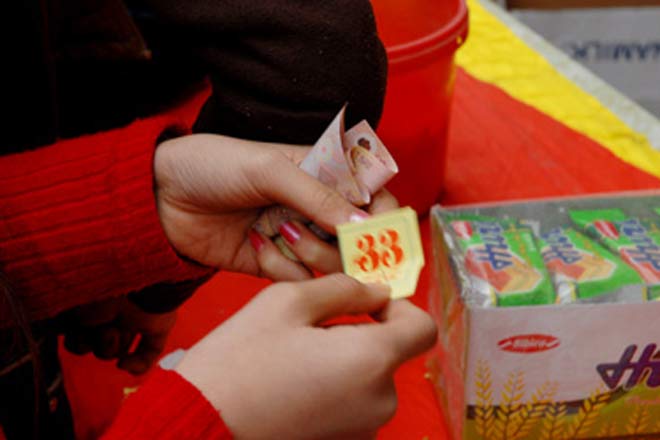 Khi "đỏ đen" tràn về làng quê - 3