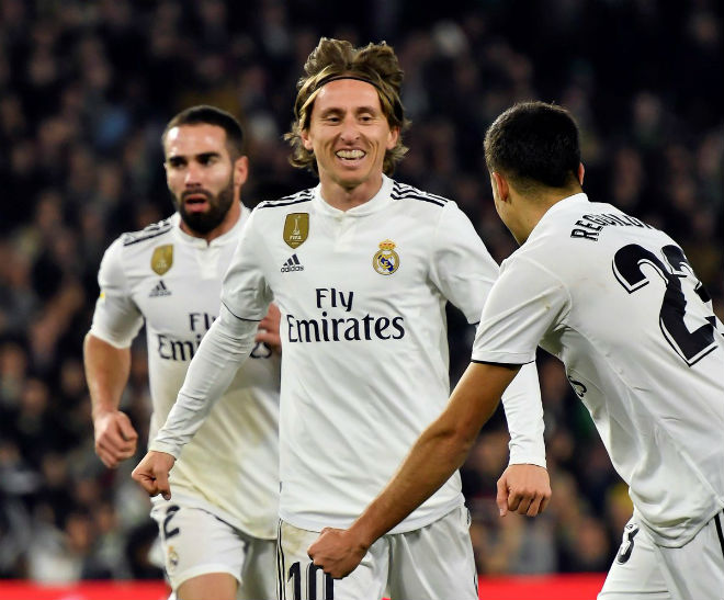 Real Betis - Real Madrid: Vỡ òa siêu phẩm &#34;đại bác&#34; phút 88 - 1