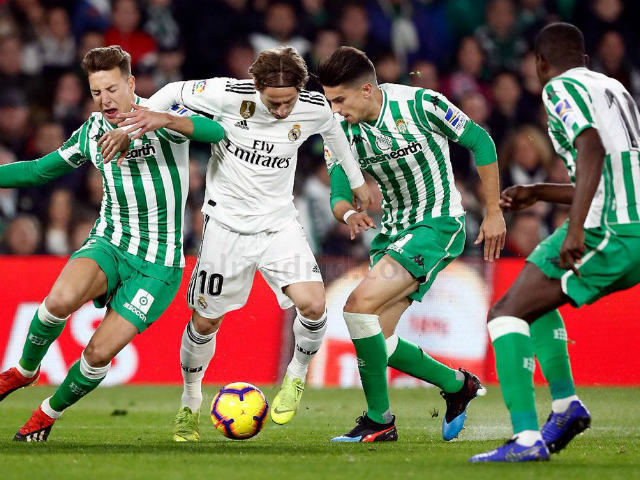 Bóng đá - Real Betis - Real Madrid: Vỡ òa siêu phẩm "đại bác" phút 88
