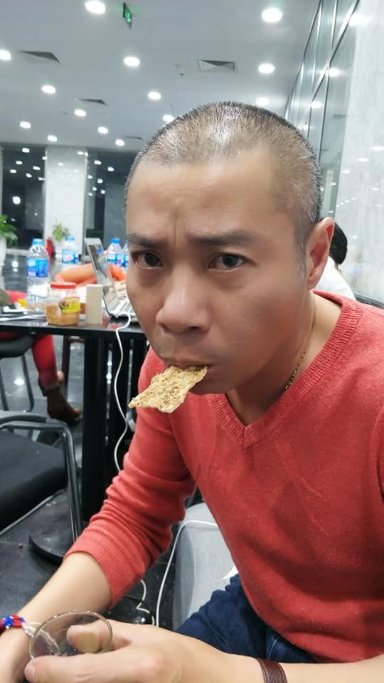 Vân Dung trùm chăn ngủ cạnh Xuân Bắc, sự thật khiến fan &#34;ngã ngửa&#34; - 5