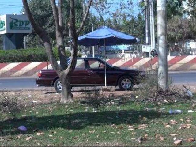 Tin tức trong ngày - Diễn biến không ngờ vụ ô tô của cán bộ kiểm lâm bị cài vật thể lạ