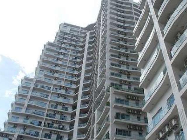 Pháp luật - Dùng súng nhựa, bịt mặt cướp 1 tỉ đồng tại chung cư cao cấp ở Hà Nội