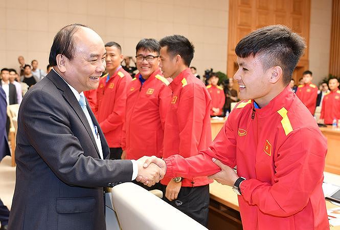Thủ tướng mong đội tuyển Việt Nam giữ vững khát vọng chiến thắng - 1