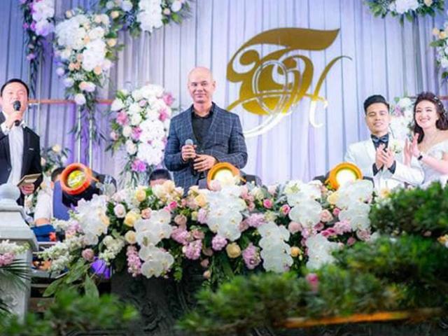 Sao Việt - 24h HOT: Nam ca sĩ hai lần hát trong đám cưới "khủng" 100 cây vàng ở Nam Định là ai?