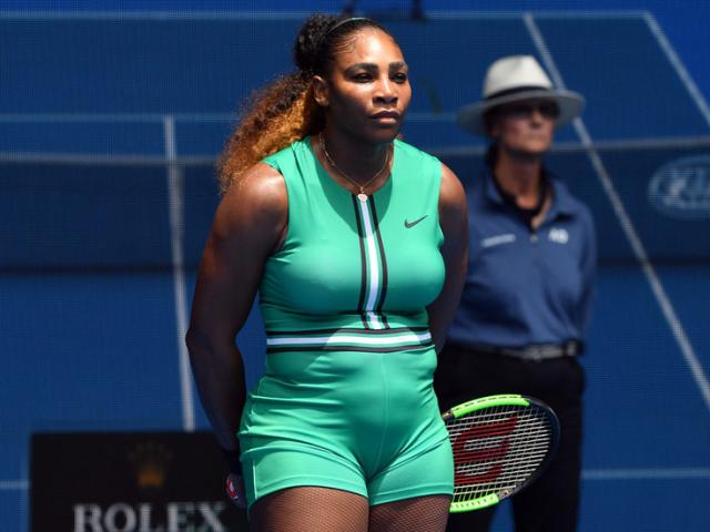 Serena William mặc đồ bó sát: Australian Open 2019 tranh cãi nảy lửa