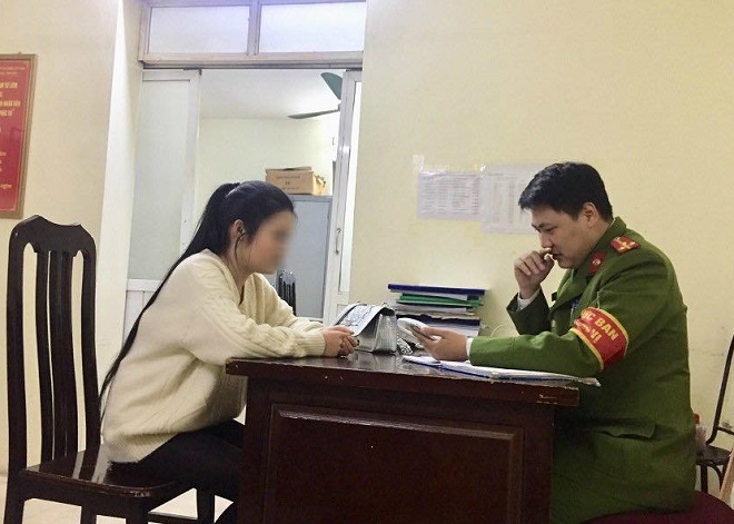 Vụ xe ôm chạy 10km “chém” 500.000 đồng: Cô gái tiết lộ lý do không nhận lại tiền - 2