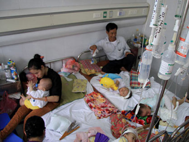 Sức khỏe đời sống - Bệnh sởi đang hoành hành ở TP.HCM, nhiều bệnh viện quá tải