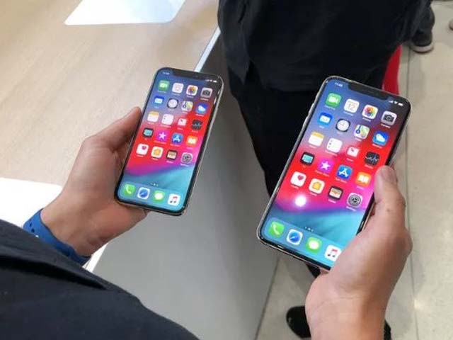 Giá chênh tới 10 triệu, nên chọn iPhone XS Max cũ hay mua mới?