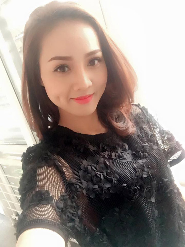 Nhiều người hâm mộ giờ đây gọi cô là &#34;vợ sắp cưới của Công Lý&#34;.