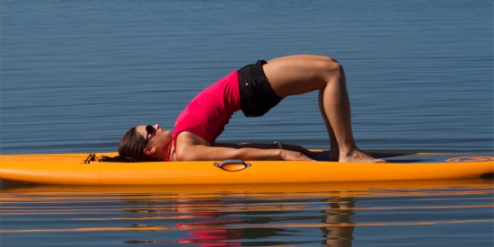 Tình cũ Lương Bằng Quang trổ tài tập yoga trên nước - 5