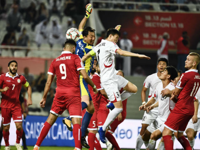 2 trận kỳ lạ Asian Cup: 7 bàn thắng khiến triệu fan Việt đau tim, chóng mặt