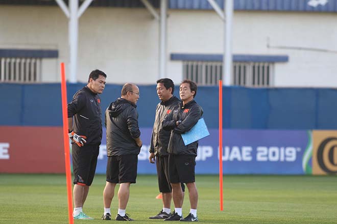 ĐT Việt Nam "rèn vũ khí" đấu Jordan: Toàn đội tập trung, chốt phương án chiến thuật? - 6