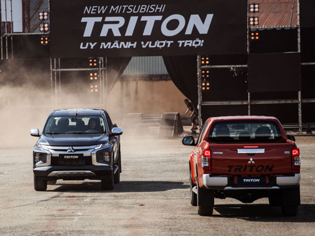 Mitsubishi Triton 2019 ra mắt thị trường Việt Nam bằng những màn drift xe kịch tính