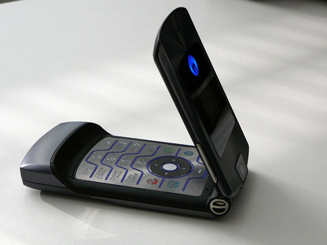 Motorola RAZR sắp tái sinh với tính năng cao cấp, giá “chát”