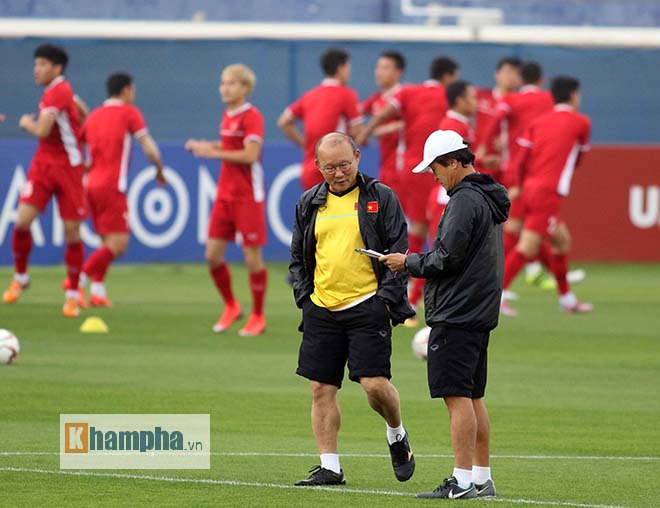 ĐT Việt Nam tập buổi cuối đấu Jordan Asian Cup: Thầy Park toan tính - 4