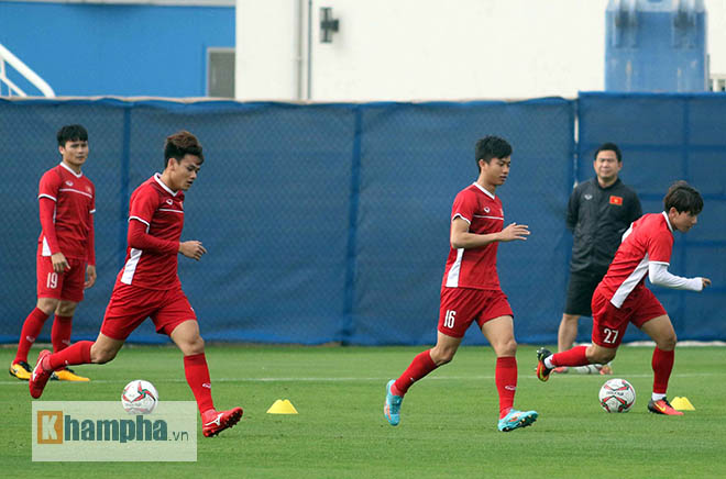 ĐT Việt Nam tập buổi cuối đấu Jordan Asian Cup: Thầy Park toan tính - 10