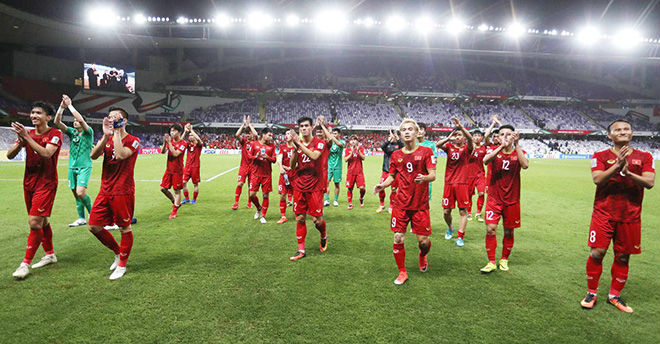 Viết tiếp câu chuyện cổ tích trên đất UAE huyền bí - 1