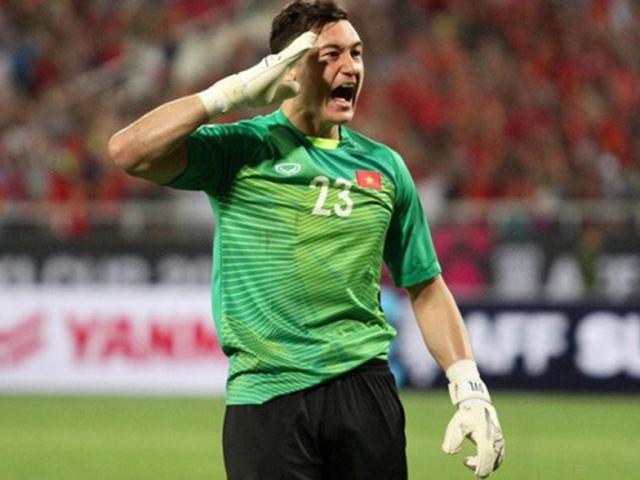 Sao Việt - VN thắng nghẹt thở trước Jordan: Sao Việt vỡ òa gọi tên Đặng Văn Lâm