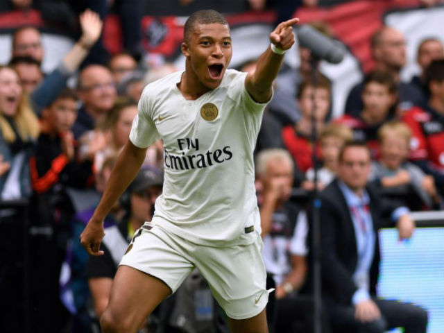 ”Ông trùm” Real nhận sai lầm bán Ronaldo: Mua Mbappe đắt nhất thế giới