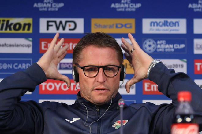 Họp báo ĐT Jordan - Việt Nam: HLV Borkelmans tâm phục khẩu phục - 2