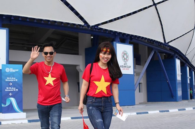 Trực tiếp triệu fan cổ vũ Việt Nam – Jordan: Sôi sục khán đài, fan Việt nín thở - 6