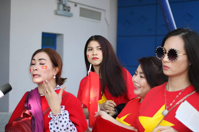 Trực tiếp triệu fan cổ vũ Việt Nam – Jordan: Sôi sục khán đài, fan Việt nín thở - 1