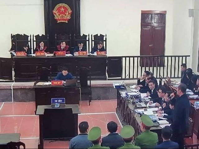 Pháp luật - Vụ BS Lương: Tòa bác chứng cứ đầu độc, VKS đề nghị xử luật sư