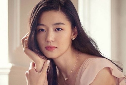 Jang Na Ra trẻ dai nhất Hàn Quốc nhờ đấm vào mặt mỗi ngày - 1