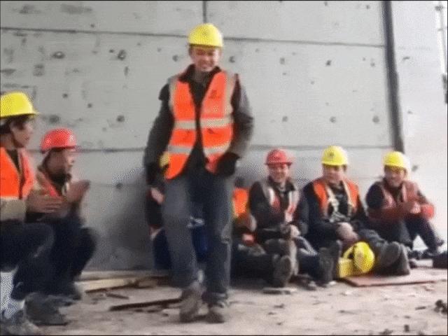 Video Clip Cười - Khi bạn muốn làm dancer mà bố mẹ bắt đi làm công nhân