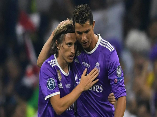 Bóng đá - Không thể “gánh team” như Ronaldo: Quả bóng Vàng Modric gây tranh cãi