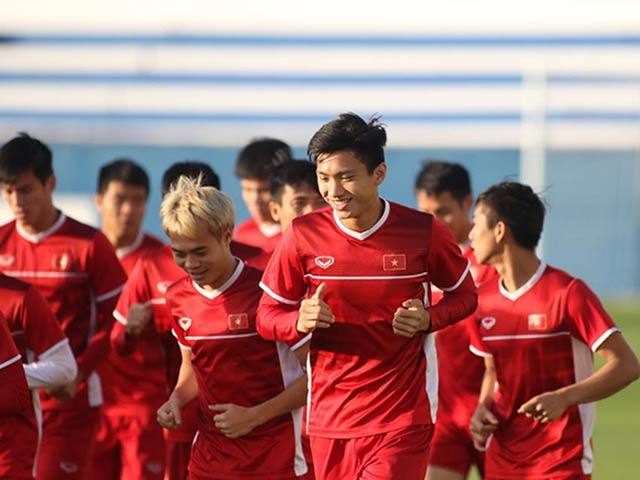 Bóng đá - Việt Nam tập muốn thắng Nhật Bản: Tiếng cười rộn rã khắp sân tập
